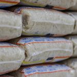 Após suspeitas de irregularidades, governo anula leilão para compra de arroz importado